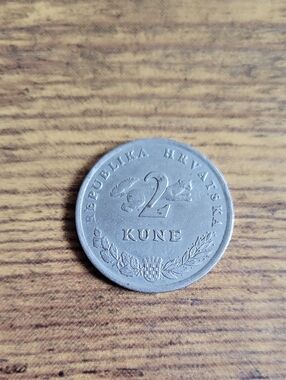 1993 Croatian 2 Kune Coin- Silver Tones